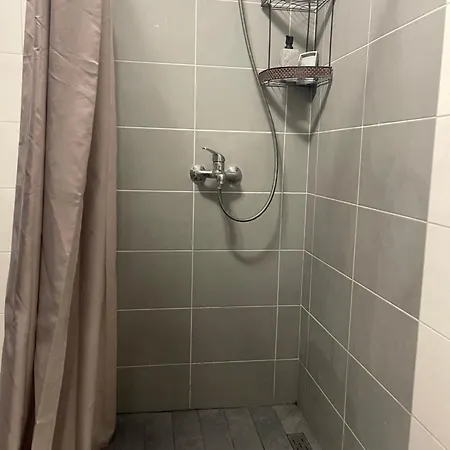 Loft تيرانا