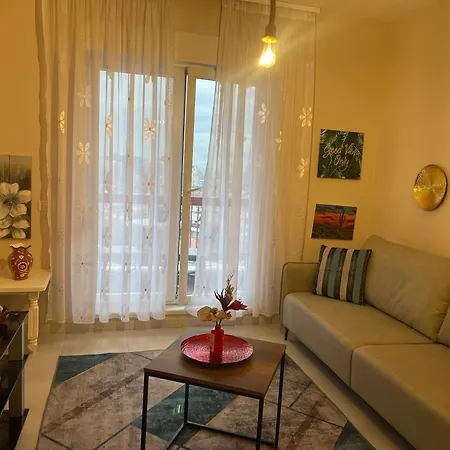 شقة Loft تيرانا